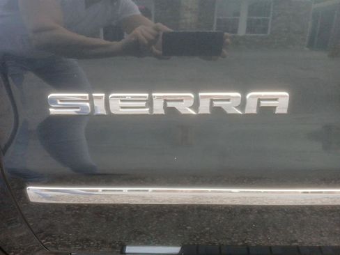 Used 2017 GMC Sierra 1500 SLT w/ SLT Premium Package image 47