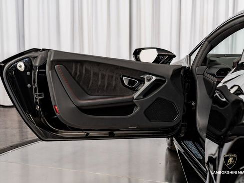 Used 2018 Lamborghini Huracan LP 580-2 image 26