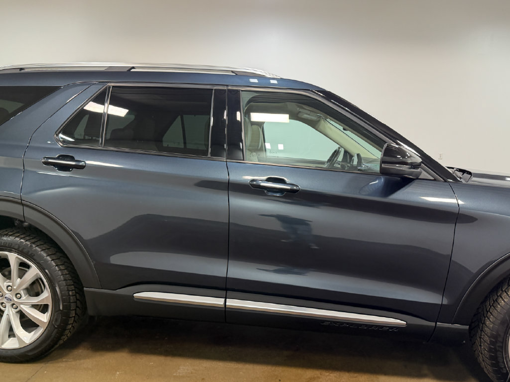 Used 2023 Ford Explorer Platinum w/ Technology Package AWD/4WD image 33