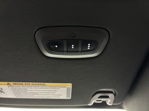 Used 2020 RAM 1500 Laramie AWD/4WD image 22