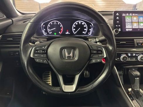 Used 2018 Honda Accord Sport image 19