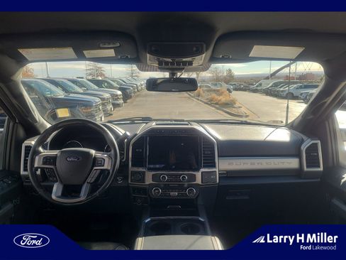 Used 2022 Ford F350 Platinum w/ FX4 Off-Road Package image 20