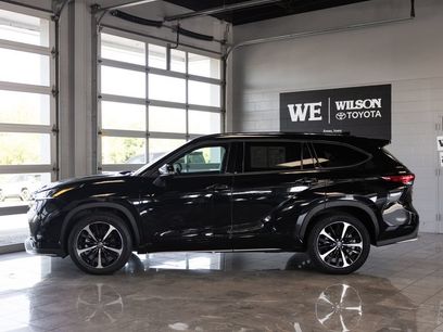 Used 2021 Toyota Highlander XSE