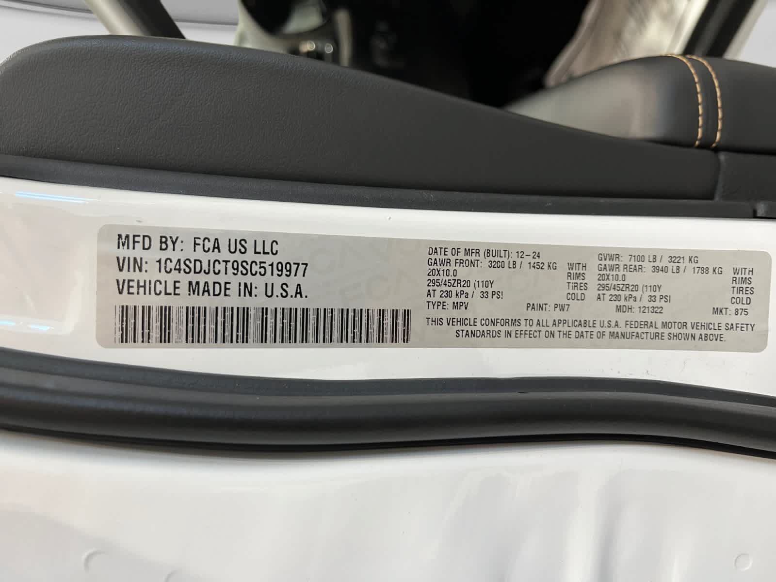 Used 2025 Dodge Durango R/T AWD/4WD image 25