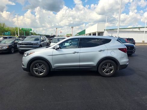 Used 2017 Hyundai Santa Fe Sport w/ Cargo Package FWD image 6