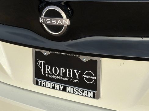 Used 2024 Nissan Leaf SV Plus image 8