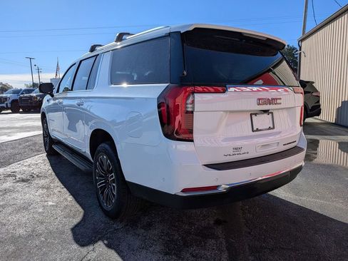 Certified 2025 GMC Yukon XL Elevation image 3