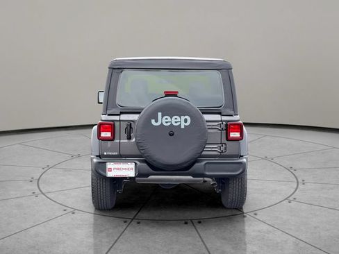 Used 2025 Jeep Wrangler Sport AWD/4WD image 5