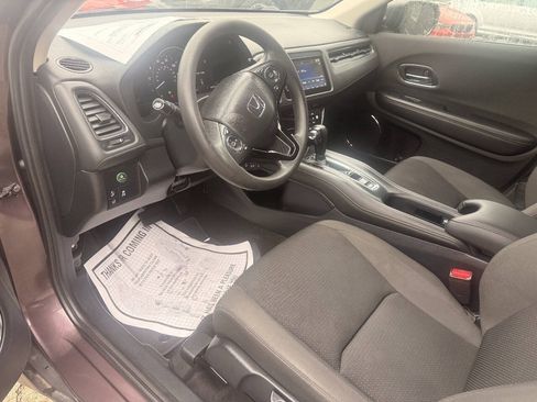 Used 2021 Honda HR-V EX image 12