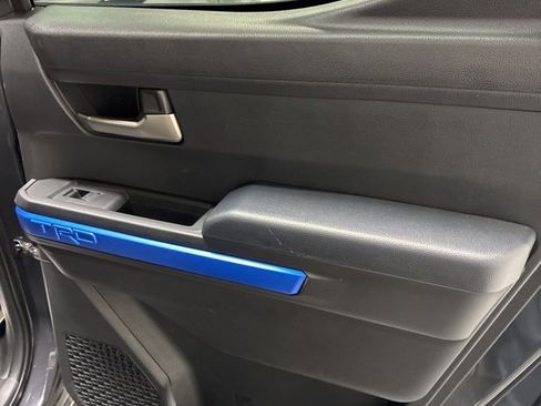 Used 2025 Toyota Tacoma TRD Off-Road image 26