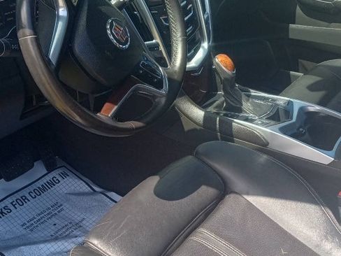 Used 2015 Cadillac SRX Luxury FWD image 9