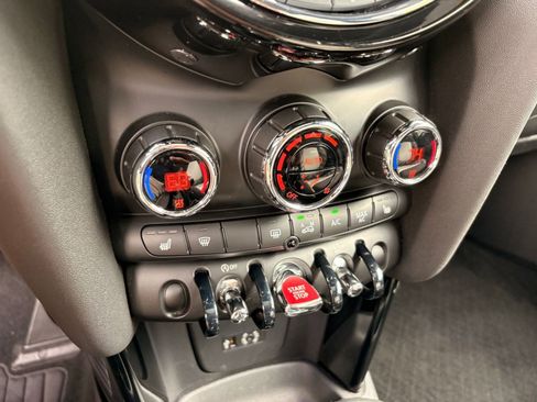 Used 2014 MINI Cooper S image 19