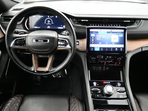 Used 2023 Jeep Grand Cherokee L Summit w/ High Altitude Package AWD/4WD image 7