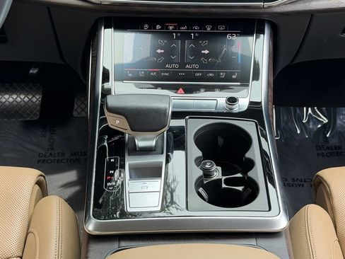 Used 2019 Audi Q8 Prestige w/ Luxury Package AWD/4WD image 49