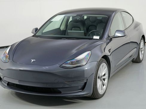 Used 2022 Tesla Model 3 image 49
