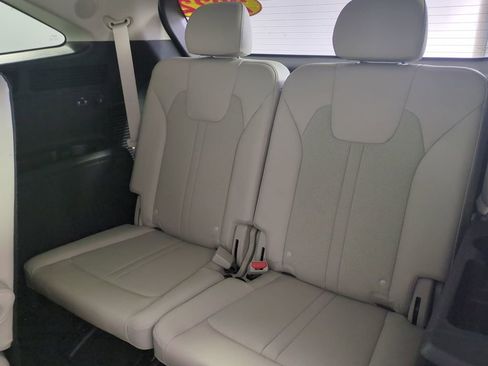 Used 2022 Kia Sorento SX image 16