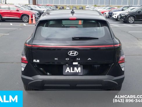 Used 2026 Hyundai Kona SE FWD image 6