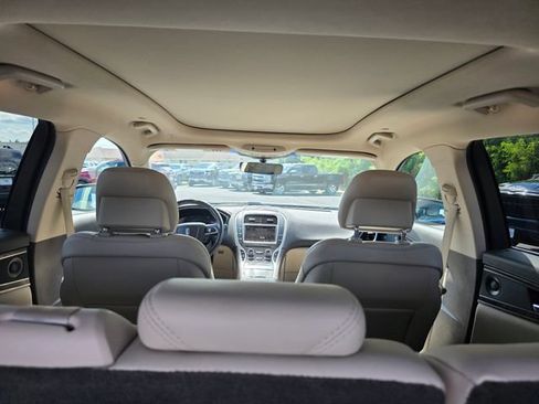 Used 2019 Lincoln Nautilus Reserve AWD/4WD image 6