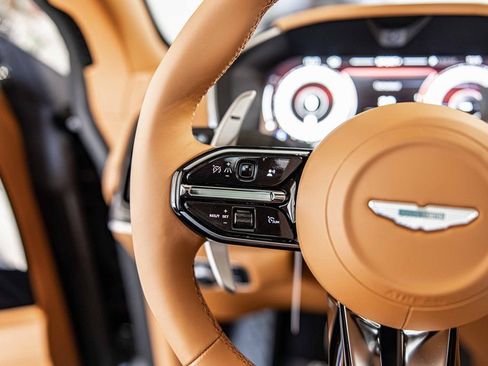 New 2026 Aston Martin DBX 707 image 26