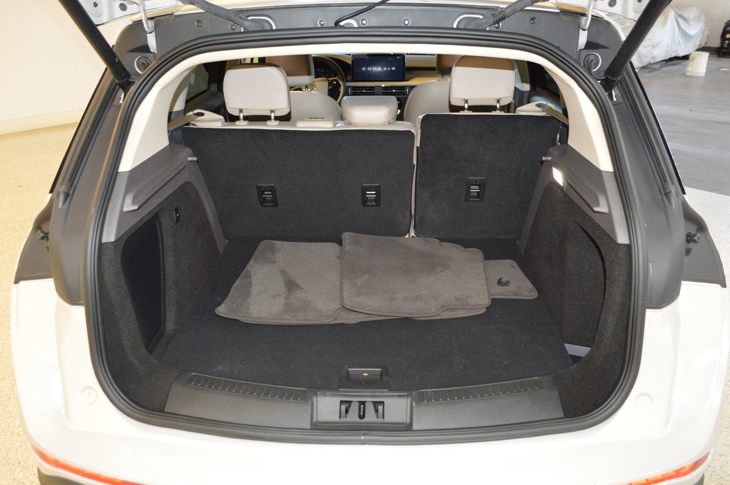 Used 2023 Lincoln Corsair FWD image 13
