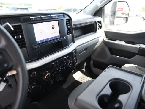 Used 2024 Ford F250 XL w/ STX Appearance Package AWD/4WD image 16