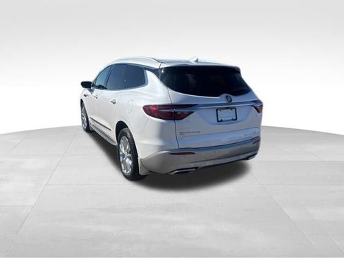Used 2021 Buick Enclave Essence w/ Sound and Sites Package image 3