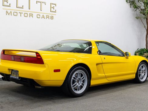 Used 2000 Acura NSX T RWD image 9