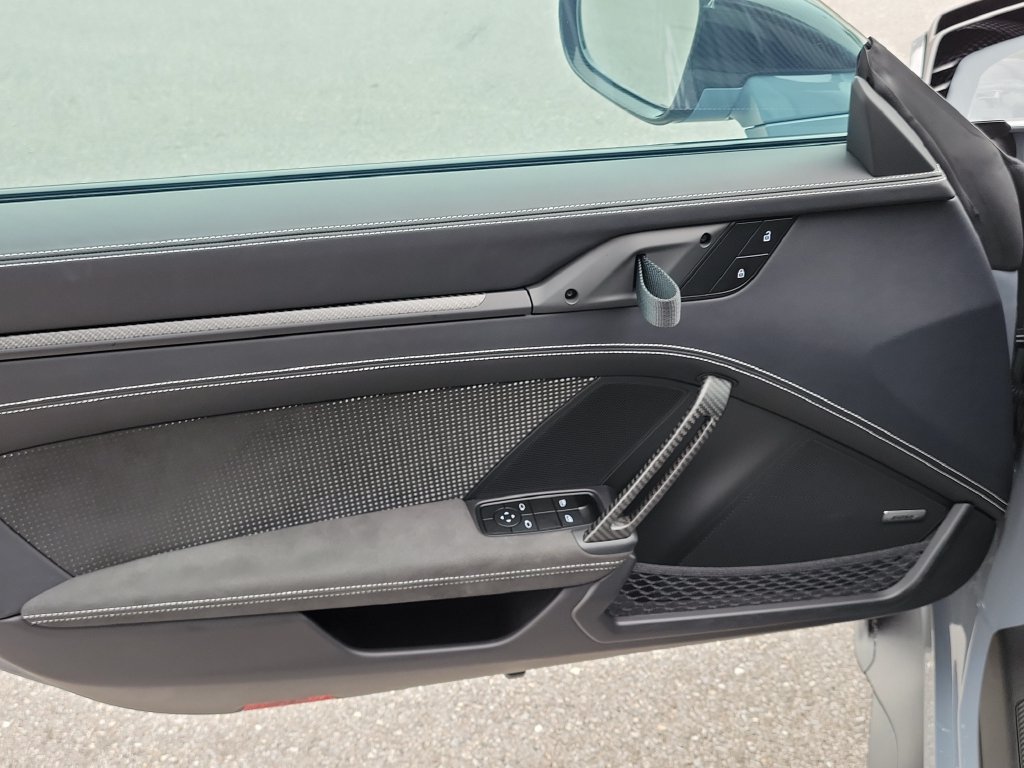 Certified 2025 Porsche 911 GT3 RS RWD image 23