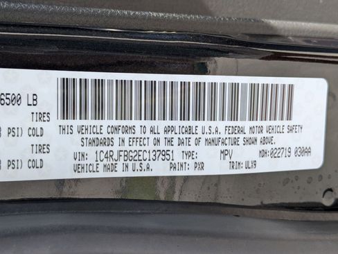 Used 2014 Jeep Grand Cherokee Limited w/ Trailer Tow Group IV AWD/4WD image 33