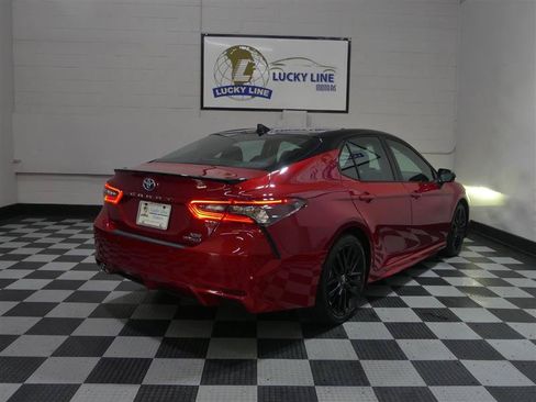 Used 2022 Toyota Camry XSE w/ Navigation Upgrade Package FWD image 10