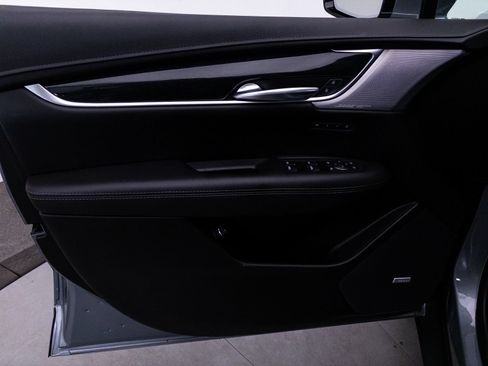 Used 2023 Cadillac XT5 Premium Luxury FWD image 16