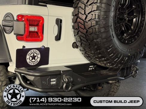 Used 2024 Jeep Wrangler Unlimited Rubicon 4xe AWD/4WD image 12