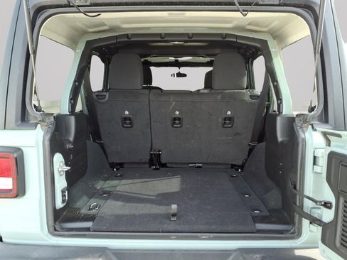 Used 2023 Jeep Wrangler Unlimited Sport AWD/4WD image 32