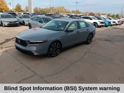 New 2025 Honda Accord Touring image 9