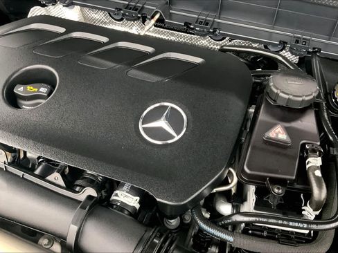 Certified 2024 Mercedes-Benz GLB 250 image 31