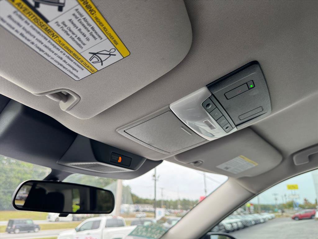 Certified 2024 Nissan Pathfinder SV w/ Lighting Package (N92) FWD image 26