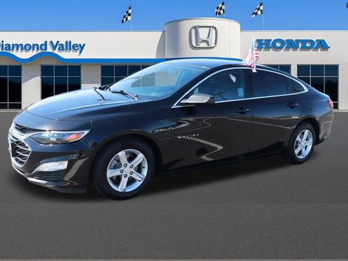 Used 2022 Chevrolet Malibu LS FWD image 3