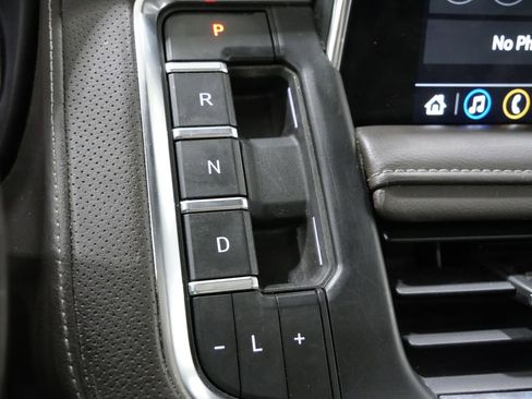 Used 2021 GMC Yukon SLT w/ SLT Premium Package AWD/4WD image 23