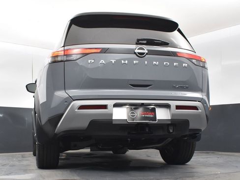 New 2025 Nissan Pathfinder Platinum w/ Cargo Package image 44