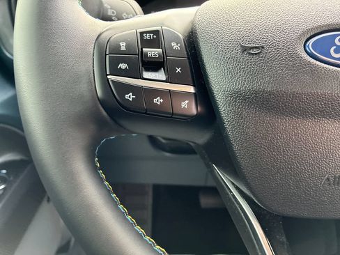 Used 2025 Ford Maverick Lobo AWD/4WD image 21