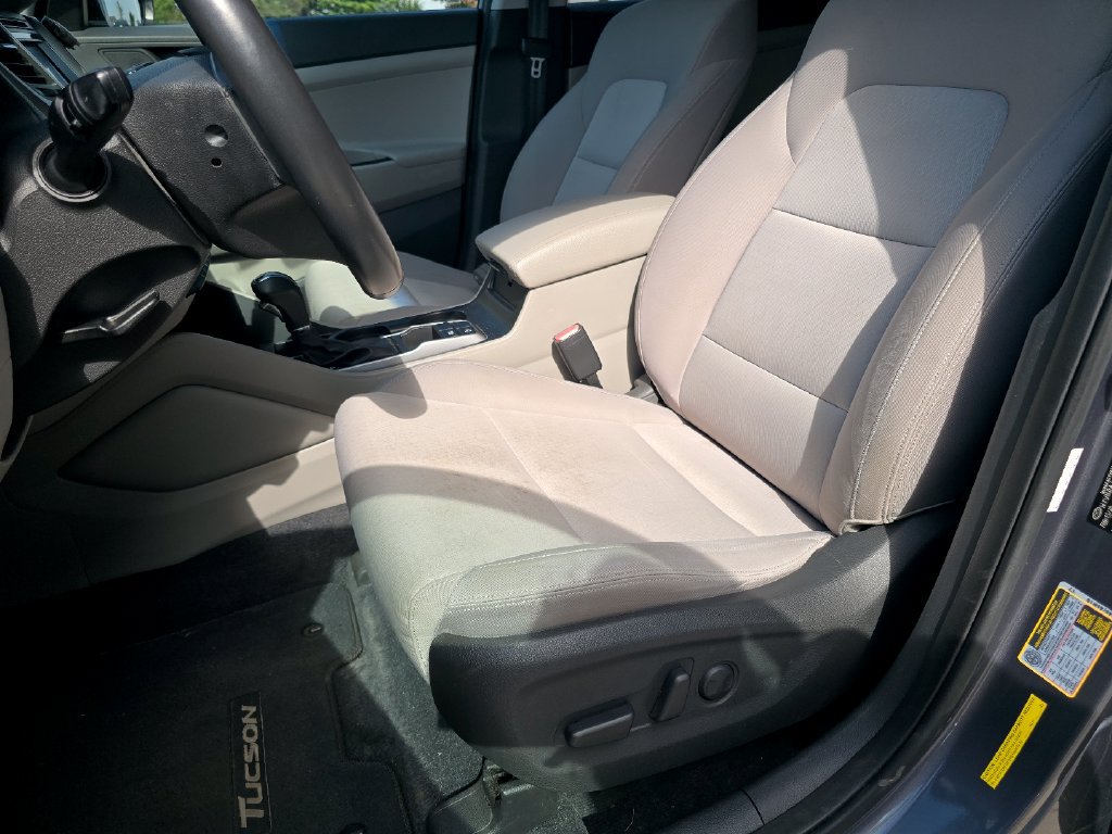 Used 2016 Hyundai Tucson Sport FWD image 28