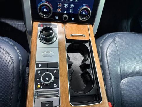 Used 2019 Land Rover Range Rover Supercharged image 22