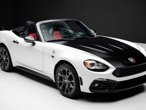 Used 2019 FIAT 124 Spider Abarth w/ Convenience Group RWD image 43