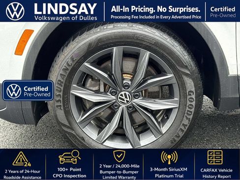 Used 2023 Volkswagen Tiguan SE w/ Panoramic Sunroof Package AWD/4WD image 9