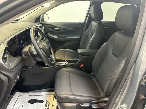 Used 2024 Buick Encore GX Preferred AWD/4WD image 4