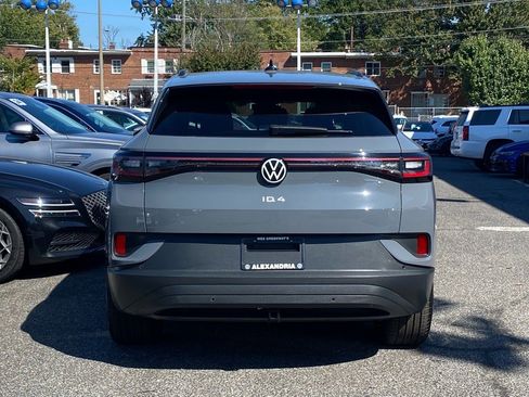 Used 2023 Volkswagen ID.4 Pro S image 4