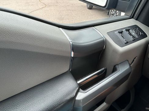 Used 2018 Ford F150 XLT w/ Equipment Group 302A Luxury AWD/4WD image 28