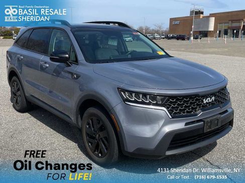Used 2023 Kia Sorento S w/ Panoramic Sunroof Package image 1