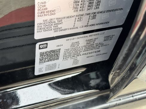Used 2025 Chevrolet Silverado 1500 High Country AWD/4WD image 30