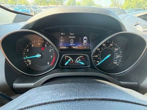 Used 2017 Ford Escape SE AWD/4WD image 27